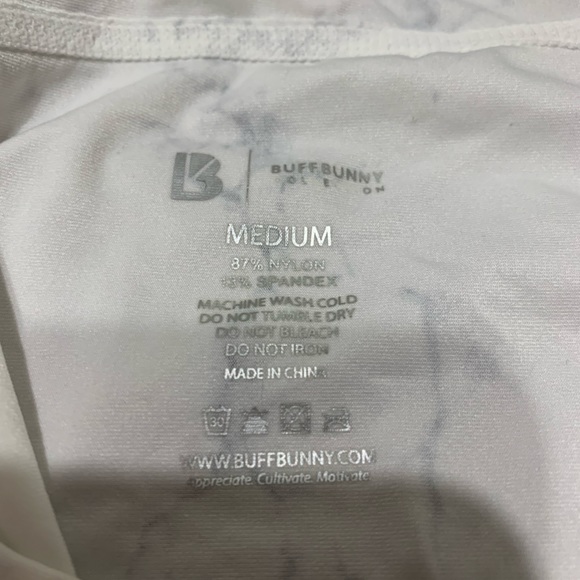 Buffbunny marble Flo tank top! - Picture 2 of 5